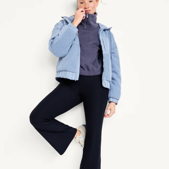 NWT OLD NAVY Micro Fleece Cropped Pullover Color: Volcanic Glass - Picture 4 of 6